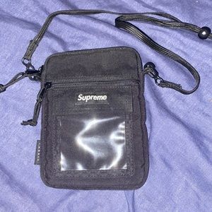 Supreme pouch